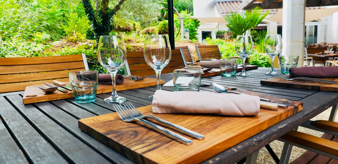 Le restaurant, cuisine gastronomique de Chateauneuf-sur-Charente.